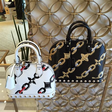 louis vuitton spring 2016 bags|Futuristic Fun: Louis Vuitton Spring/Summer 2016 Bags.